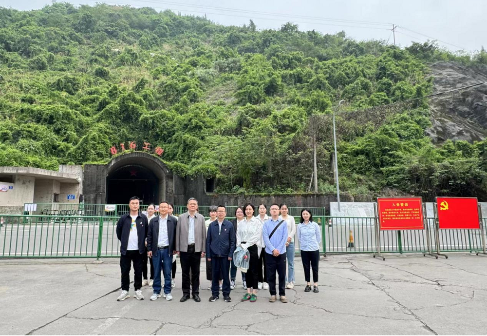 1713777463492185.png 图片3主题党日.png